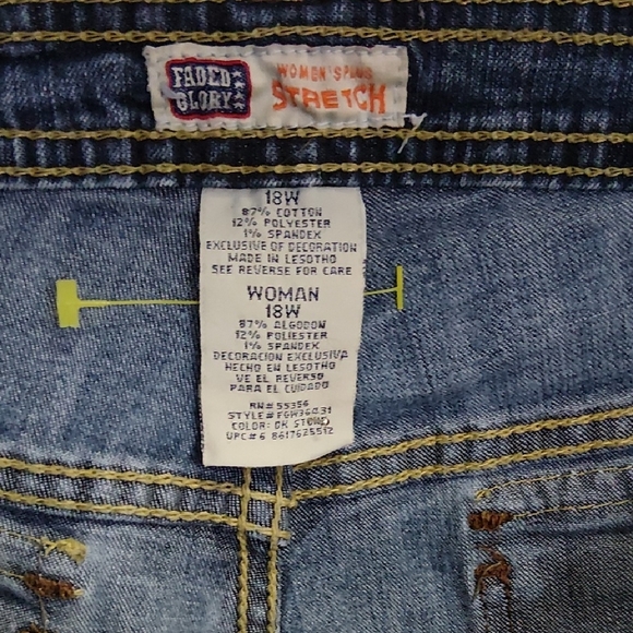 Faded Glory Dark Blue Cropped Jeans - Picture 3 of 4